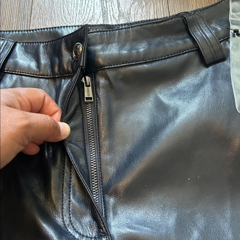 Guess faux leather Black Cargo Pants wide leg size XS - Picture 5 of 16
